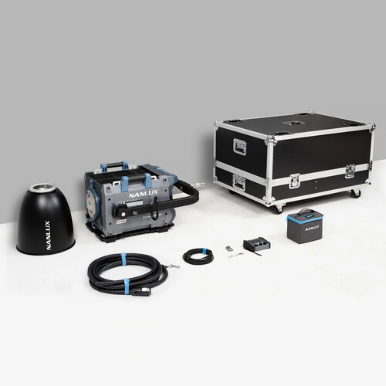 چراغ LED دو رنگ Nanlux Evoke 5000B