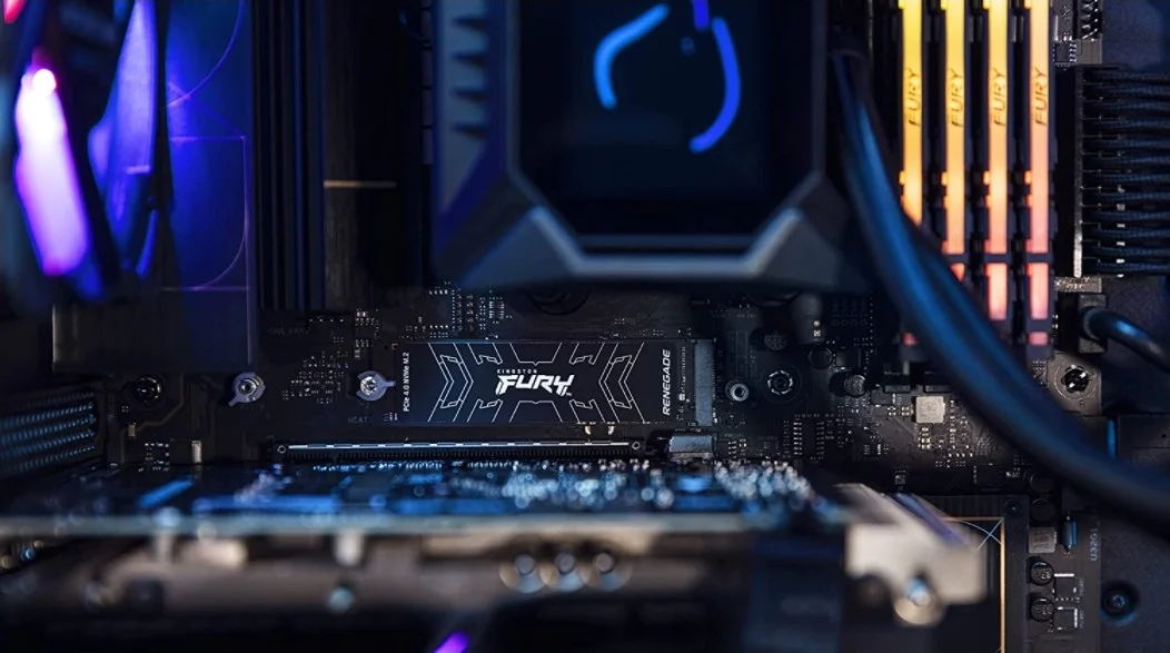 حافظه اس اس دی داخلی کینگستون Fury Renegade 2000G (2 ترابایت)، PCIe Gen 4.0 NVMe، M.2 2280، سرعت خواندن تا 7300 مگابایت بر ثانیه، سرعت نوشتن 7000 مگابایت بر ثانیه، TLC Nand، دو طرفه | SFYRD/2000G