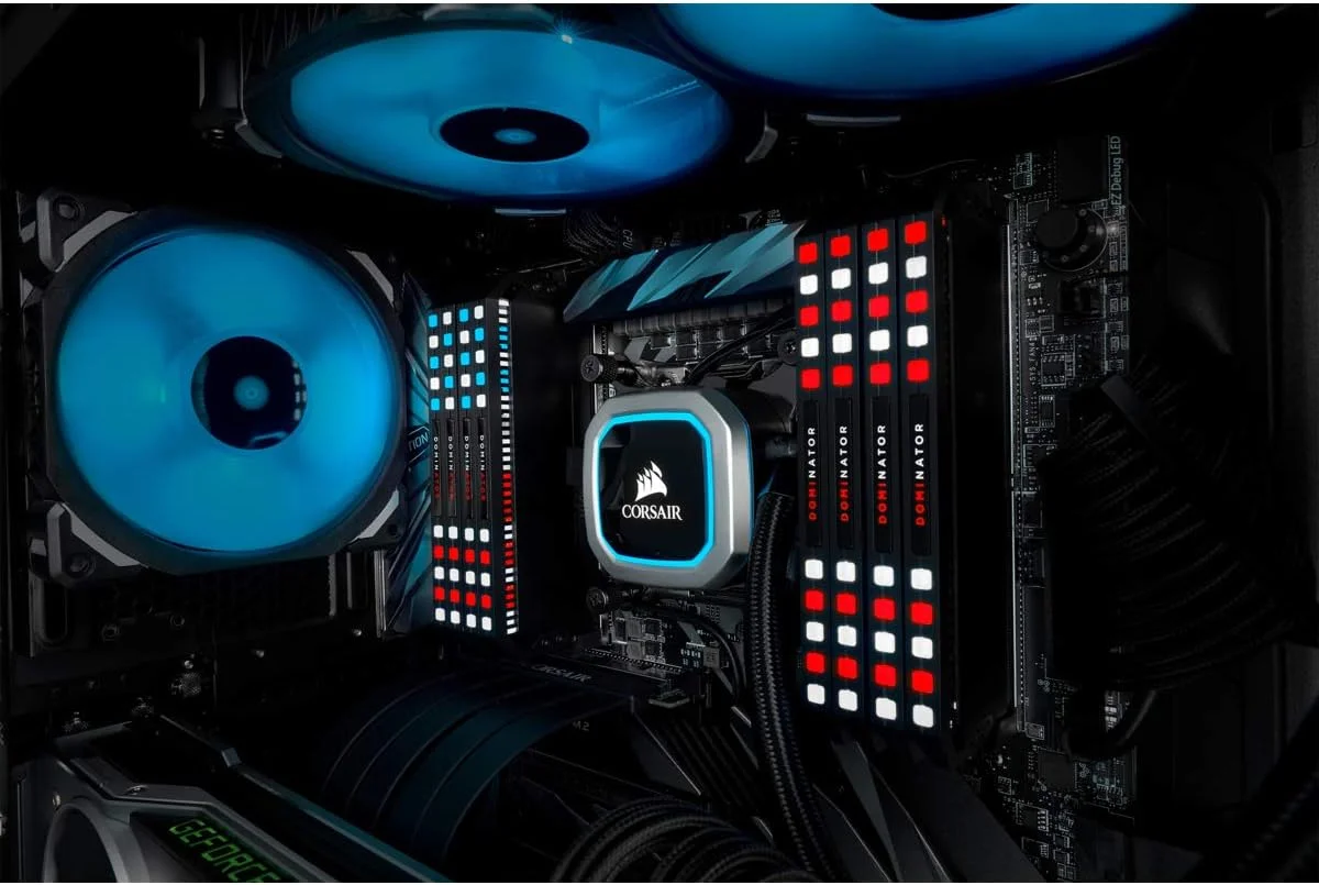 رم 16 گیگابایتی (2x8GB) CORSAIR Dominator Platinum RGB DDR4 3200 (PC4-25600) C16 1.35V، بهینه شده برای سیستم های AMD DDR4