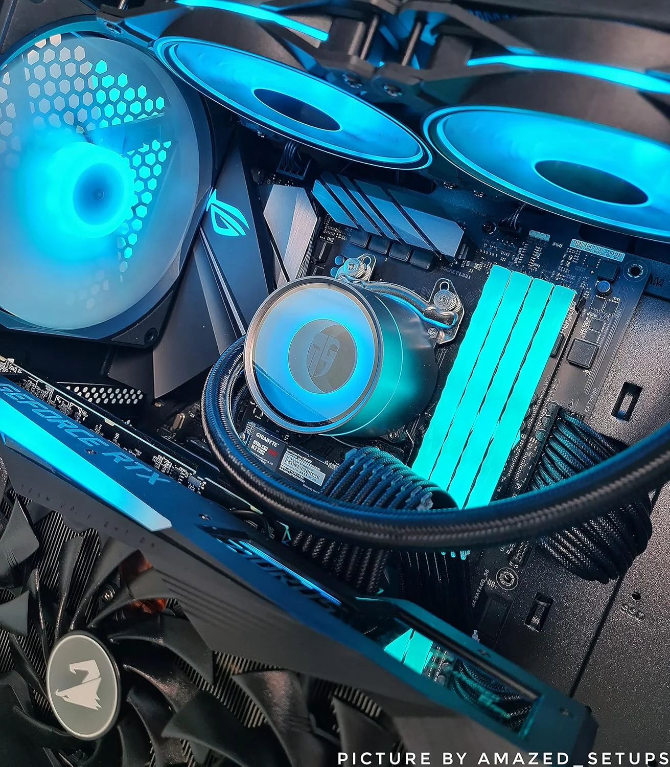 V-Color Prism Pro RGB DDR4 16GB (2x8GB + 2x Dummy) 3600MHz (PC4-28800) رم با کیت پرکننده RGB ماژول حافظه مخصوص بازی دسکتاپ - SCC Kit Jet Black (SCC-TL8G36818D-E6PRKWK) V-Color Prism Pro RGB DDR4 16GB (2x8GB + 2x Dummy) 3600MHz (PC4-28800) رم با کیت پرکننده RGB ماژول حافظه مخصوص بازی دسکتاپ - SCC Kit Jet Black (SCC-TL8G36818D-E6PRKWK)