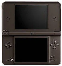 کنسول نینتندو DSi XL، صفحه نمایش 4.2 اینچی، 2 دوربین داخلی با 11 لنز عکس، میکروفون داخلی، دوربین و صدای داخلی نینتندو DSi، باتری 1050 میلی آمپر ساعتی، کیفیت صدای بهبود یافته، قهوه ای تیره | NDSXL