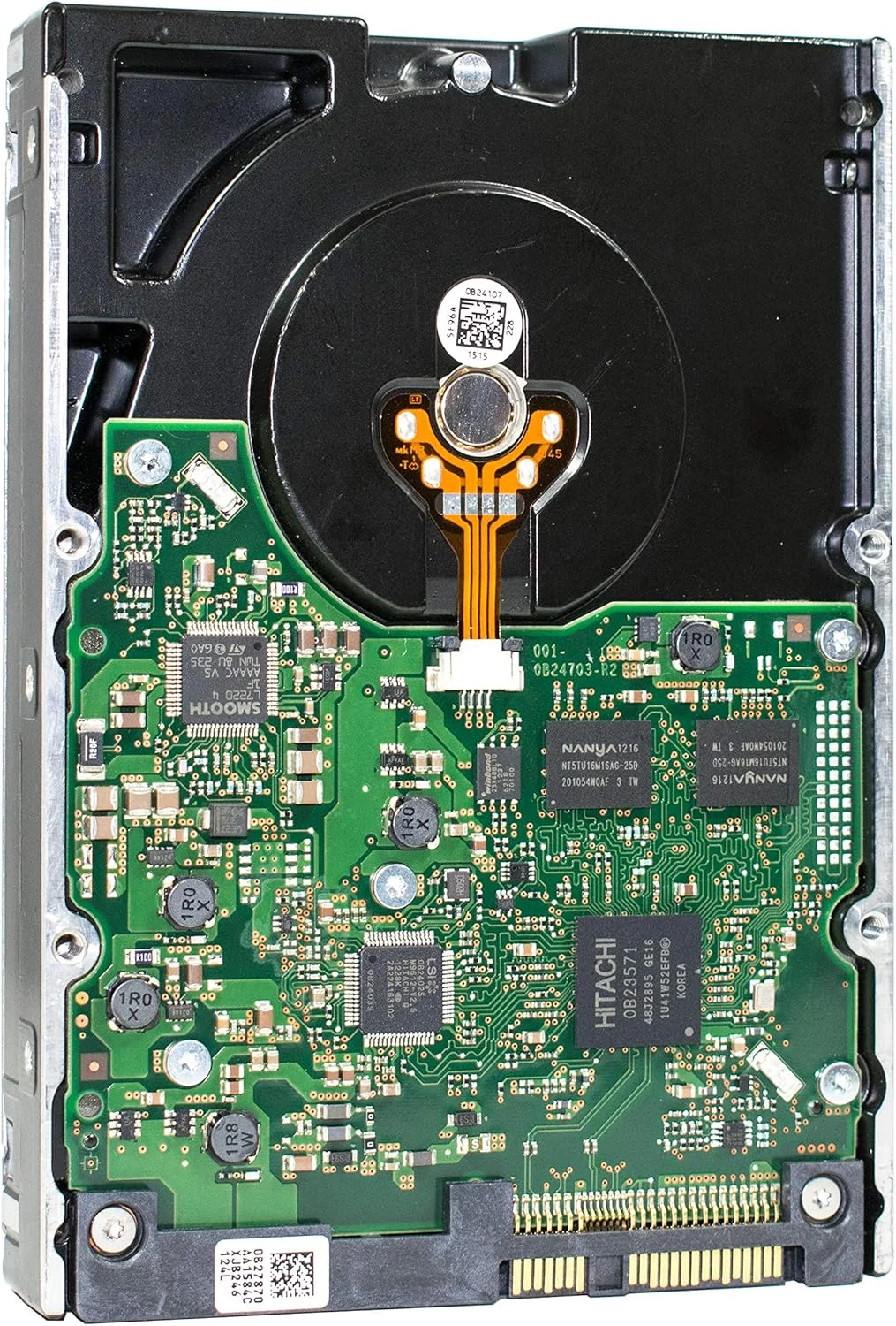 هارد دیسک داخلی HGST Ultrastar 15K600 با ظرفیت 600 گیگابایت، سرعت 15000 دور در دقیقه، رابط SAS 6Gb/s، حافظه کش 64 مگابایت، سایز 3.5 اینچ و MTBF 1.6 میلیون ساعت - مدل HUS156060VLS600 - مناسب برای کاربردهای سازمانی با عملکرد حیاتی