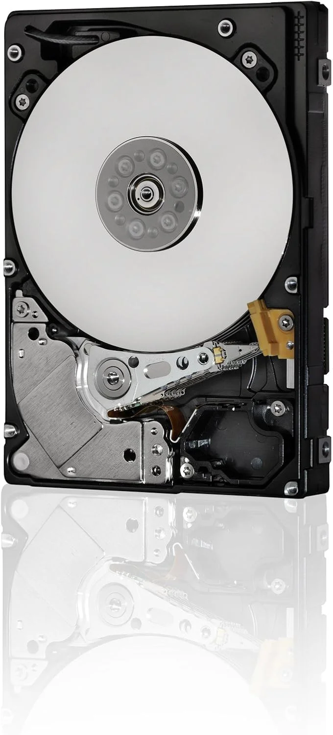 هارد دیسک داخلی اینترپرایز HGST Ultrastar HUC101212CSS600 0B25168 با ظرفیت 1.2 ترابایت، سرعت 10K RPM، رابط SAS 6Gb/s، اندازه 2.5 اینچ SFF و حافظه کش 64 مگابایت هارد دیسک داخلی اینترپرایز HGST Ultrastar HUC101212CSS600 0B25168 با ظرفیت 1.2 ترابایت، سرعت 10K RPM، رابط SAS 6Gb/s، اندازه 2.5 اینچ SFF و حافظه کش 64 مگابایت