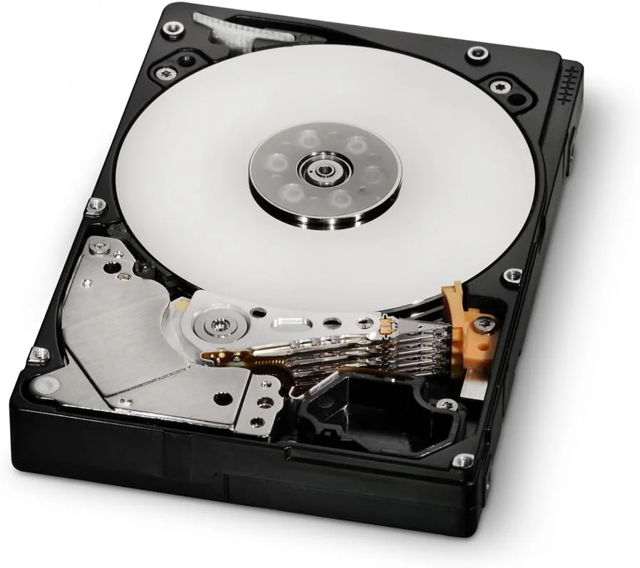 هارد دیسک داخلی اینترپرایز HGST Ultrastar HUC101212CSS600 0B25168 با ظرفیت 1.2 ترابایت، سرعت 10K RPM، رابط SAS 6Gb/s، اندازه 2.5 اینچ SFF و حافظه کش 64 مگابایت هارد دیسک داخلی اینترپرایز HGST Ultrastar HUC101212CSS600 0B25168 با ظرفیت 1.2 ترابایت، سرعت 10K RPM، رابط SAS 6Gb/s، اندازه 2.5 اینچ SFF و حافظه کش 64 مگابایت