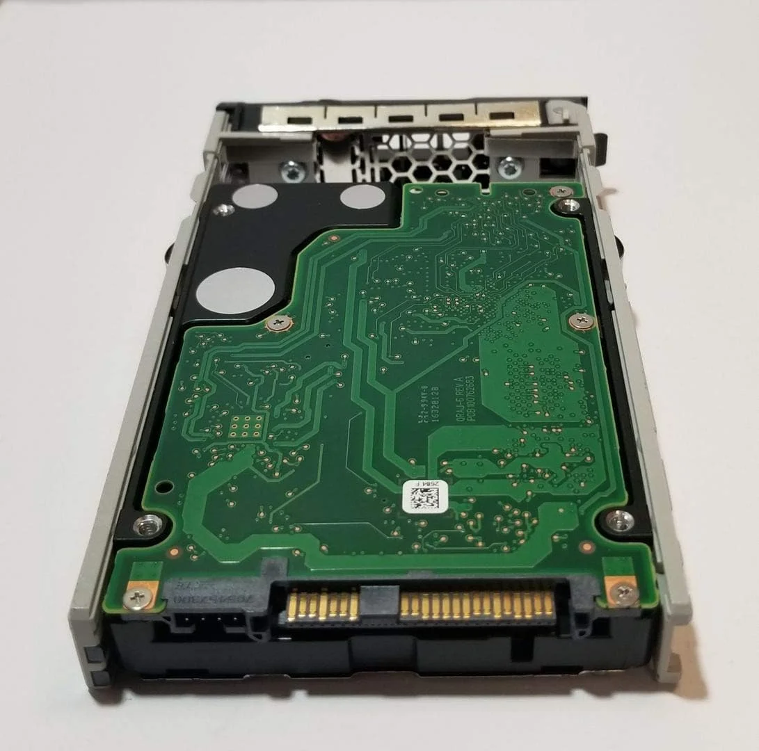 هارد دیسک خالی 600 گیگابایتی سیگیت دل مدل ST600MM0088 033KFP با سرعت 10K SAS 12Gb/s و فرم فاکتور 2.5 اینچی (بدون سینی)