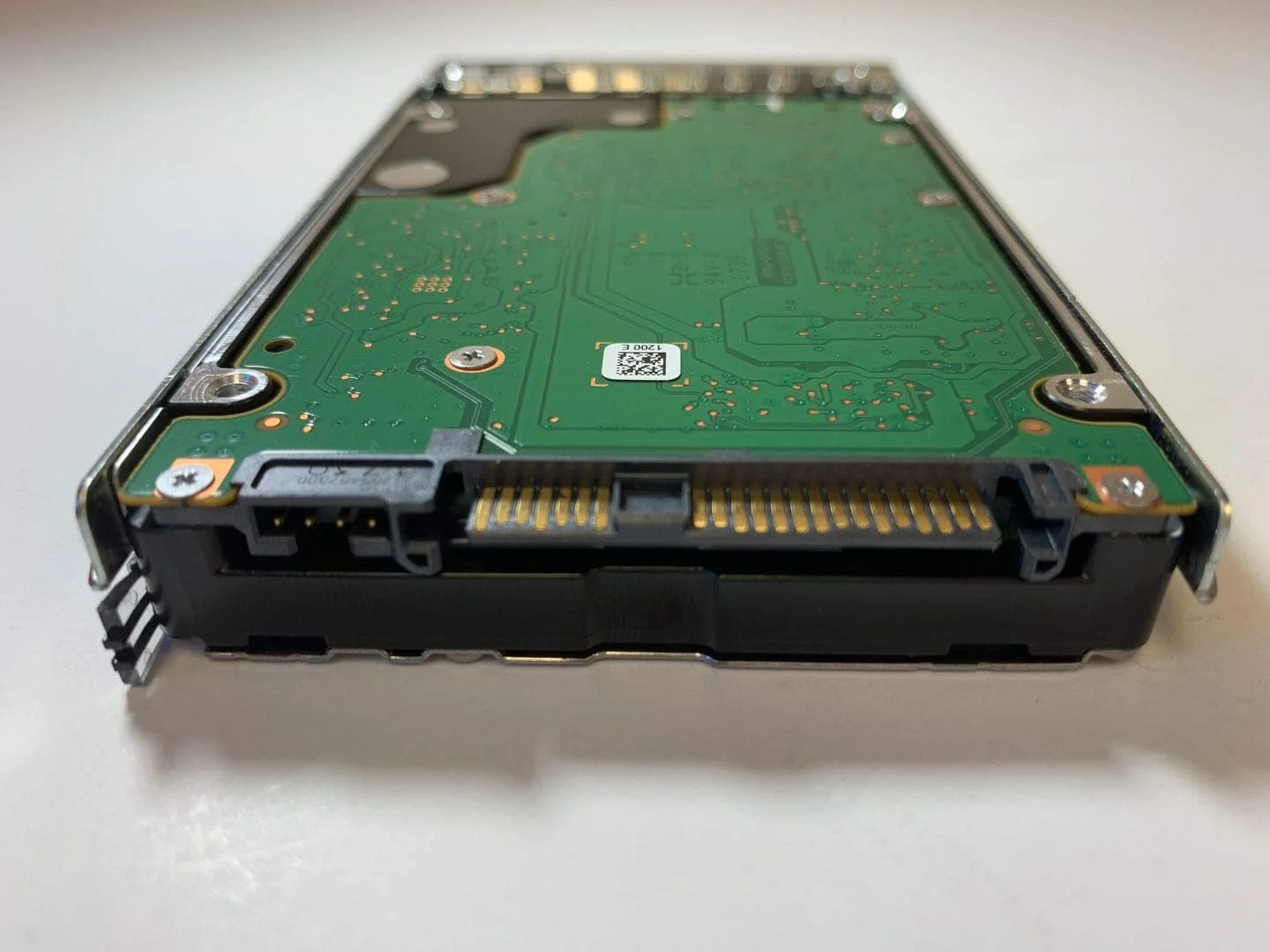 هارد دیسک سیگیت 1.2 ترابایت 10K RPM 2.5 اینچ 12Gb/s SAS مدل: ST1200MM0099 DP/N: G2G54