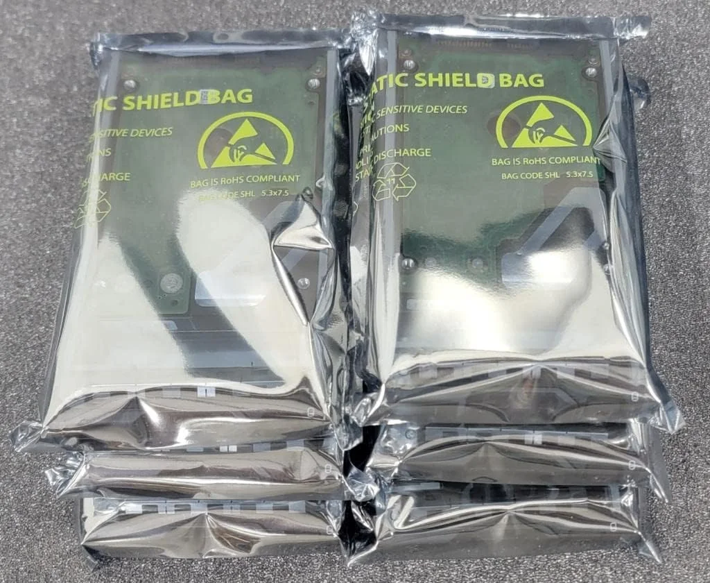 درایوهای 1.2 ترابایتی 10K 6G 2.5 اینچی SAS سازگار با R610 R620 R630 R710 R720 R730 R310 R410 R510 T610 T710 R910 R810 R720XD R730XD درایوهای 1.2 ترابایتی 10K 6G 2.5 اینچی SAS سازگار با R610 R620 R630 R710 R720 R730 R310 R410 R510 T610 T710 R910 R810 R720XD R730XD