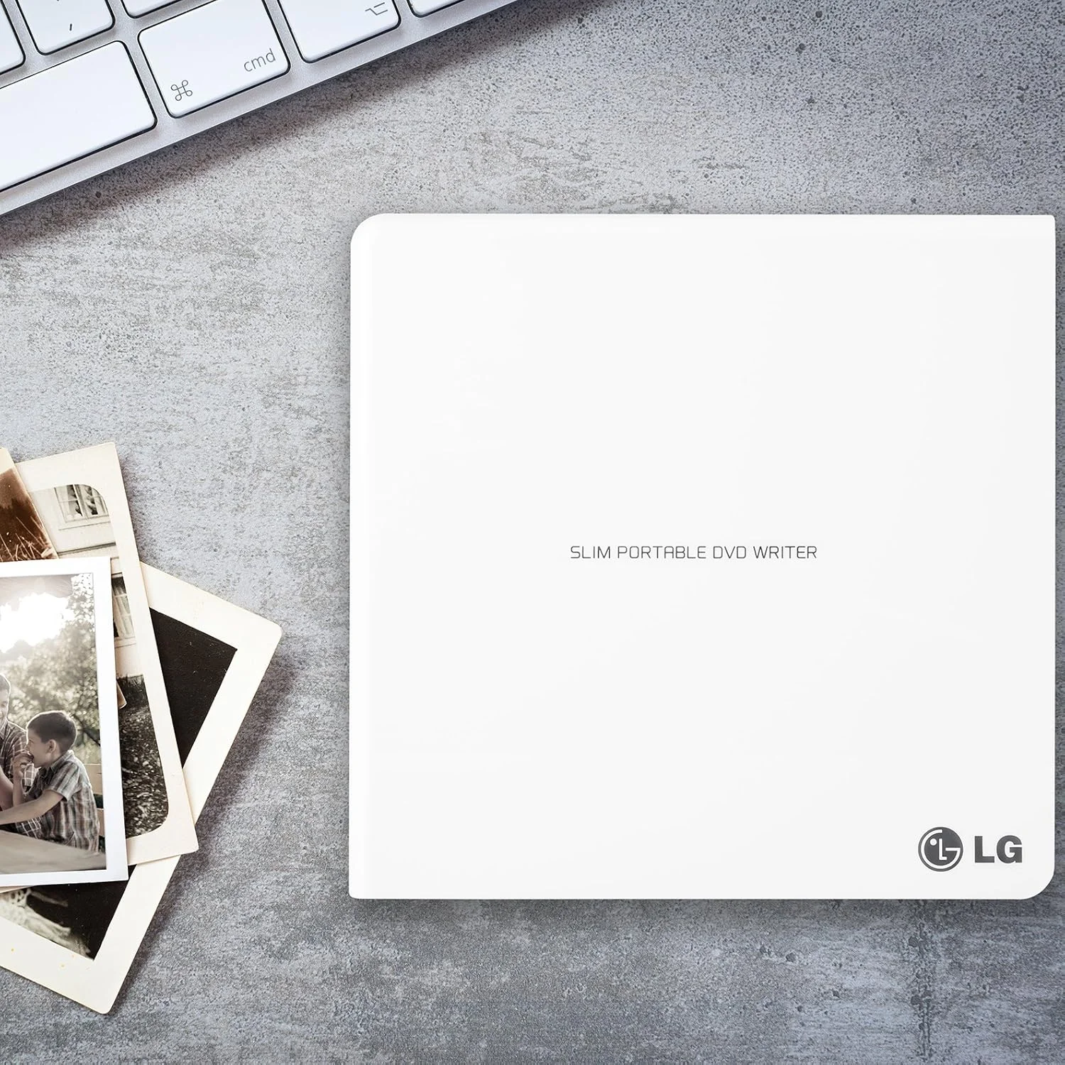 درایو نوری اکسترنال DVD+/-RW فوق باریک و قابل حمل USB 2.0 با سرعت 8X و پشتیبانی از M-DISC مدل GP65NW60 (سفید)