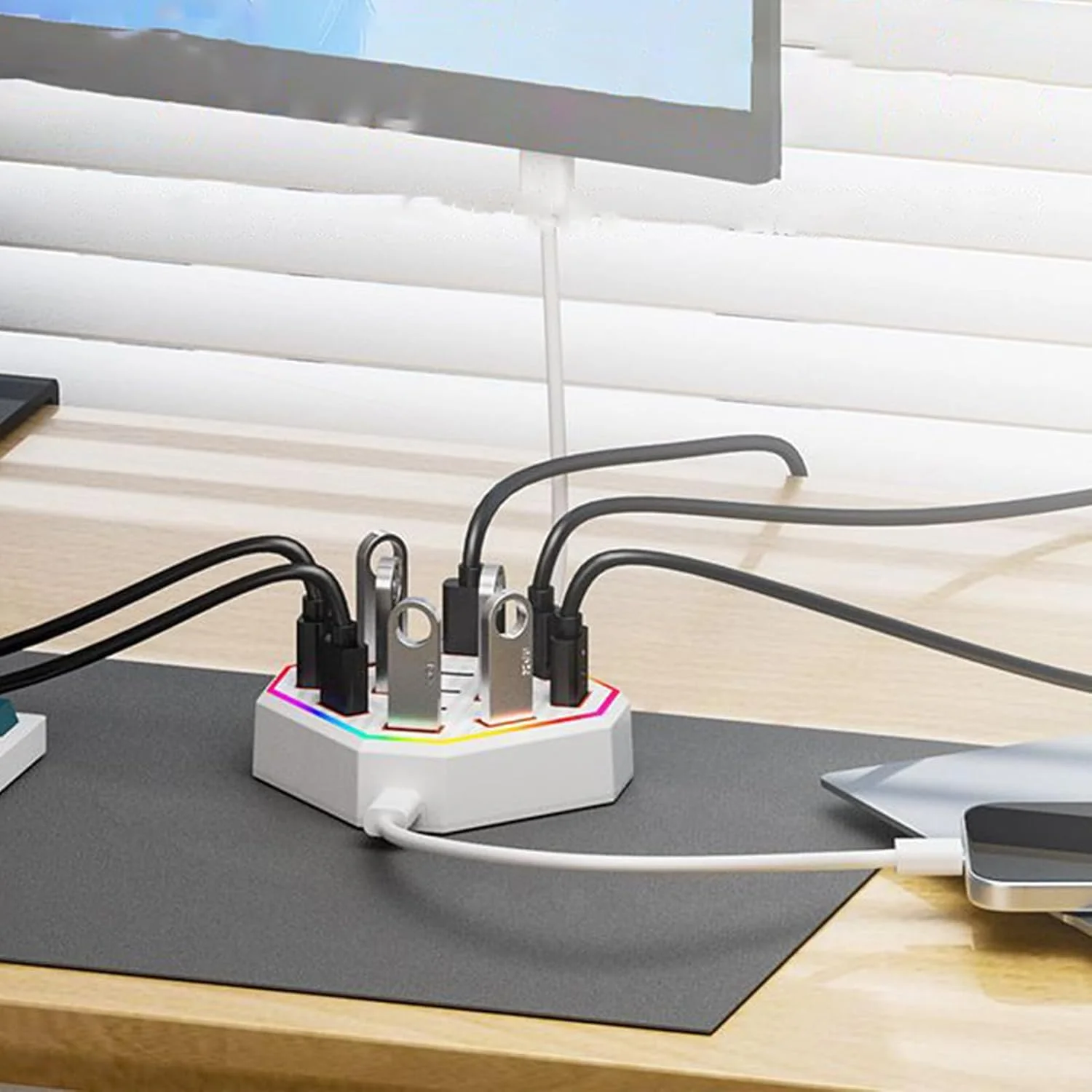 داک استیشن کامپیوتر - داک استیشن آداپتور USB 13 پورت - لوازم جانبی الکترونیکی RGB با محافظت در برابر اضافه بار برای کار، کتابخانه، مدرسه، خانه، خوابگاه، آپارتمان