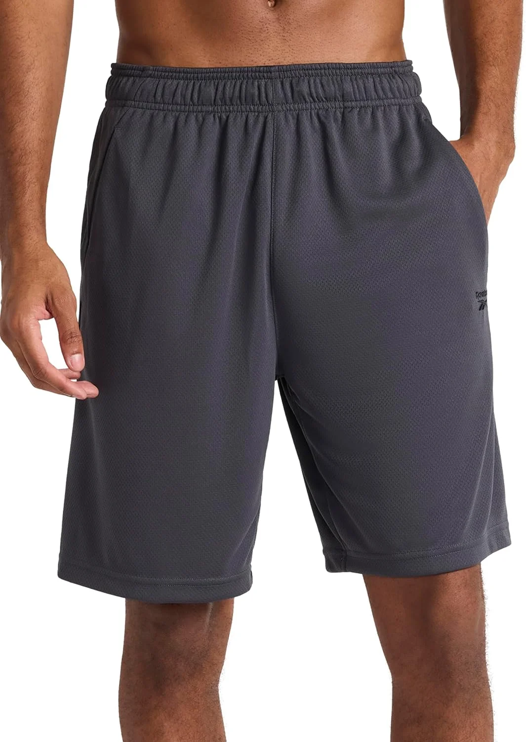 شورت ورزشی مردانه ریباک مدل پوینت گارد، سایز استاندارد، پارچه توری سبک و تنفسی