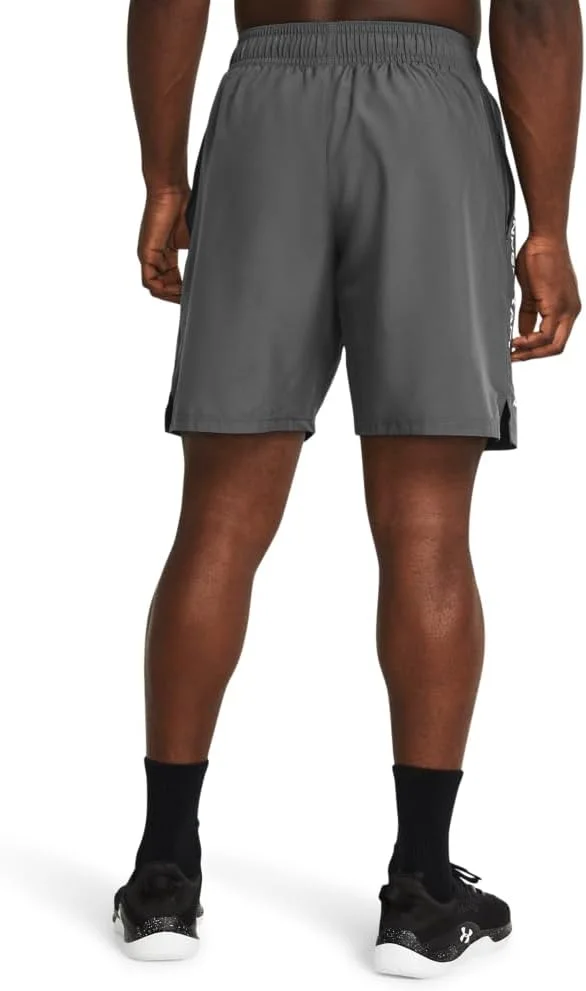 شلوارک ورزشی مردانه آندر آرمور با طرح لوگو شلوارک ورزشی مردانه آندر آرمور با طرح لوگو