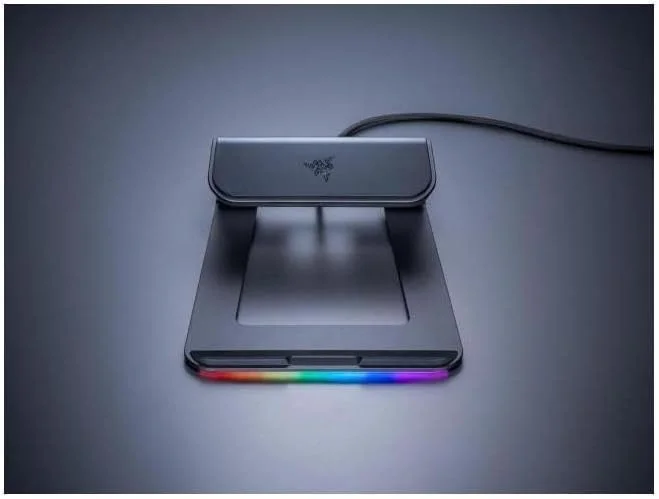 پایه لپ‌تاپ ریزر Chroma: نورپردازی Chroma RGB قابل تنظیم - طراحی ارگونومیک - ساختار آلومینیومی آنودایز شده - هاب USB 3.0 با 3 پورت - مشکی مات