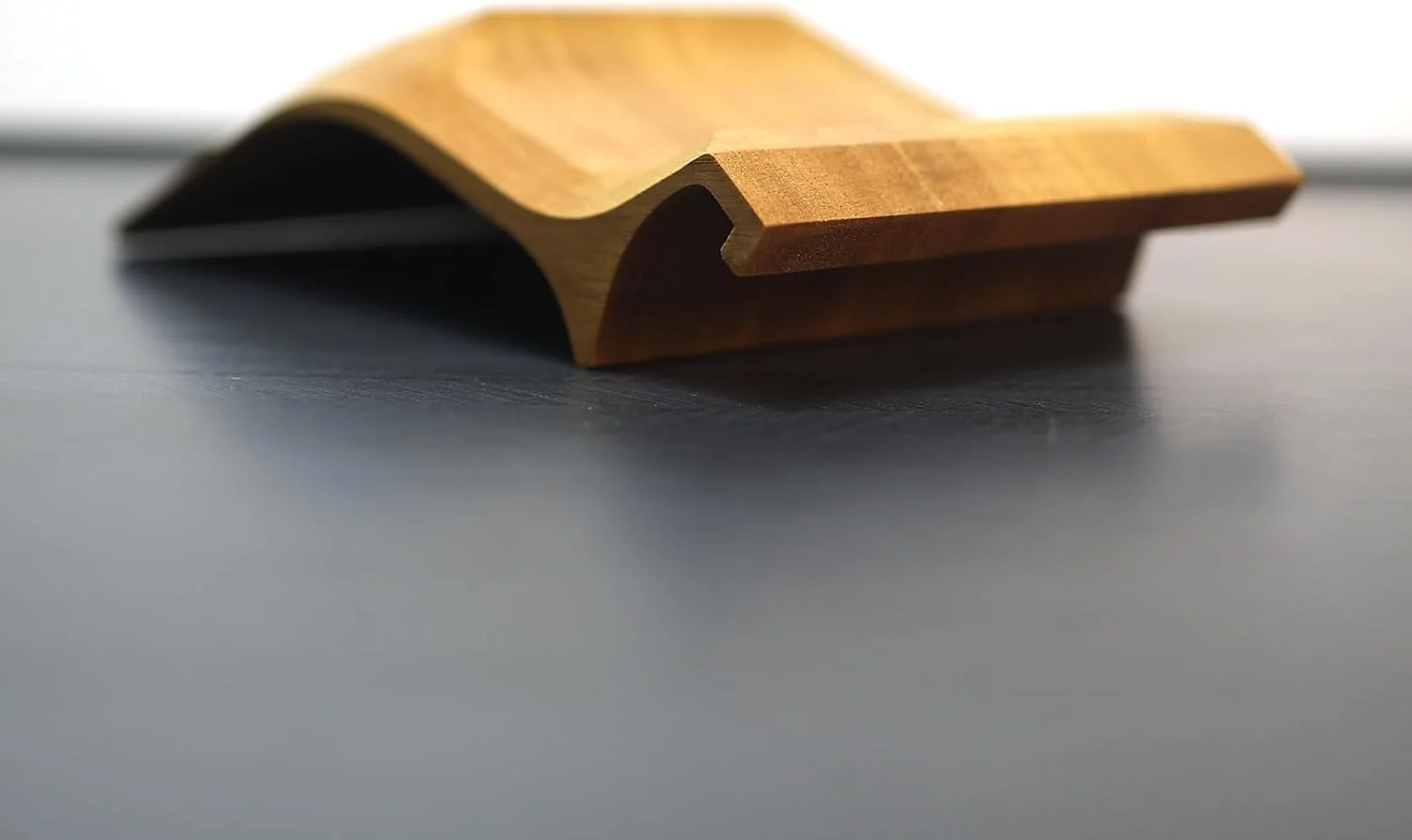 پایه چوبی لپ تاپ XDK برای میز، افزایش دهنده ارتفاع ارگونومیک برای کامپیوترهای نوت بوک تا 15 اینچ، نگهدارنده چوبی برای مک بوک/لپ تاپ های آلومینیومی