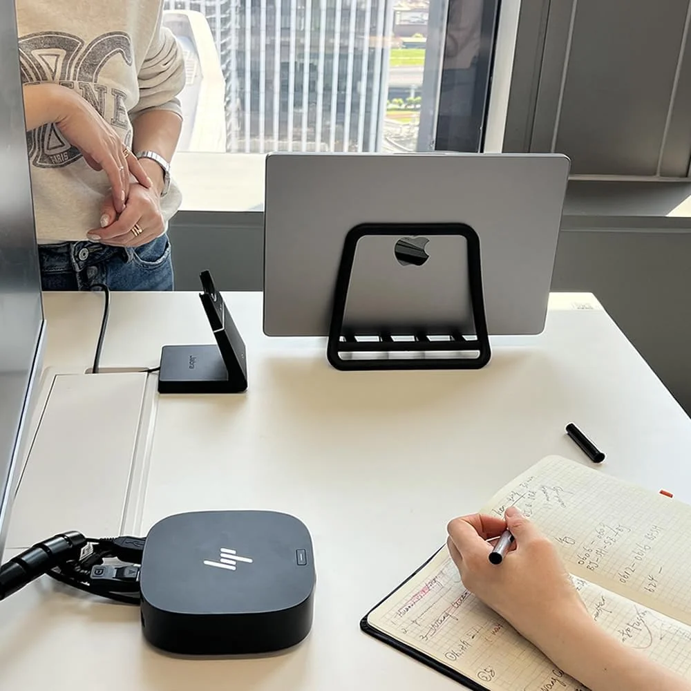 پایه نگهدارنده عمودی لپ تاپ یونیورسال، هولدر رومیزی با قفل خودکار، 18x16x12 سانتی متر، خاکستری