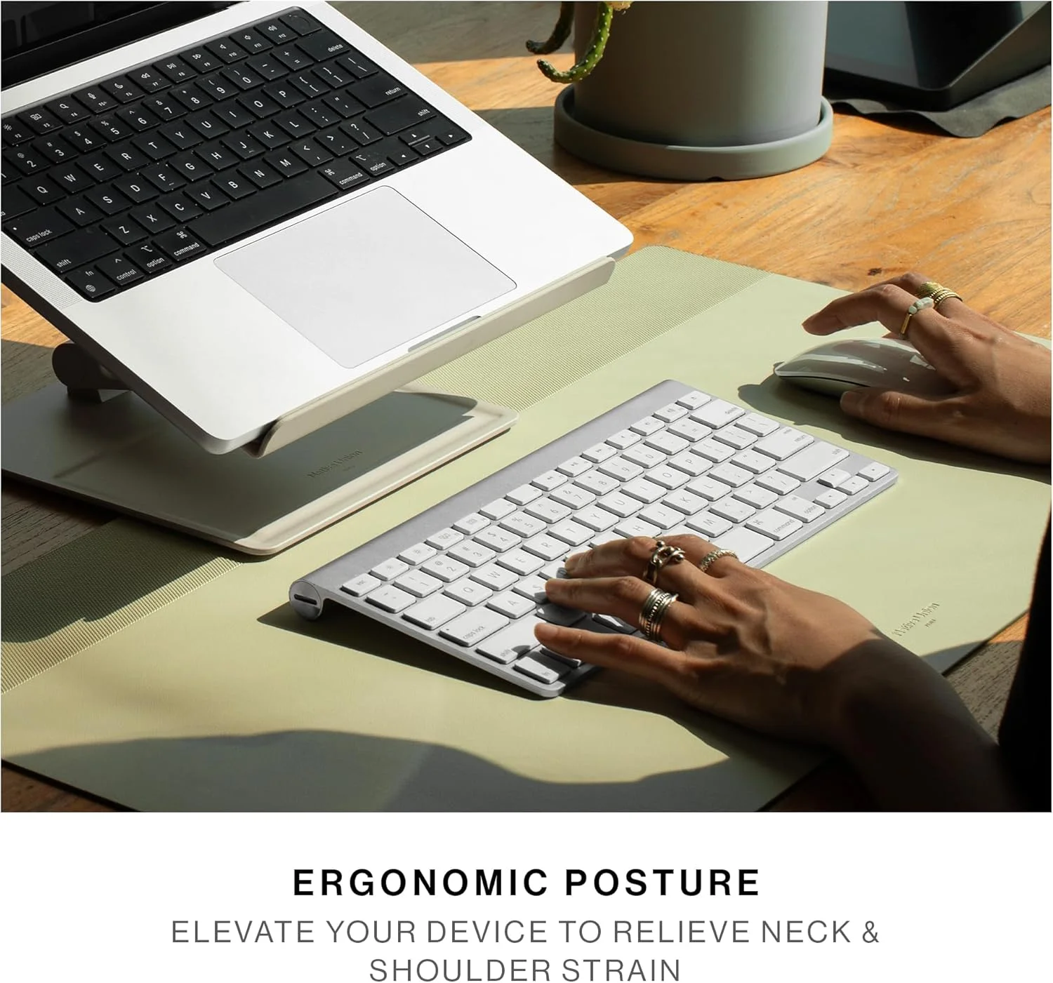 پایه رومیزی لپ‌تاپ نیتیو یونیون – پایه کامپیوتر ارگونومیک با قابلیت تنظیم ارتفاع – سازگار با مک‌بوک ایر/پرو، آیپد، دل، اچ‌پی، لنوو، مایکروسافت سرفیس و لپ‌تاپ‌ها و تبلت‌ها تا وزن 5 کیلوگرم (مشکی)