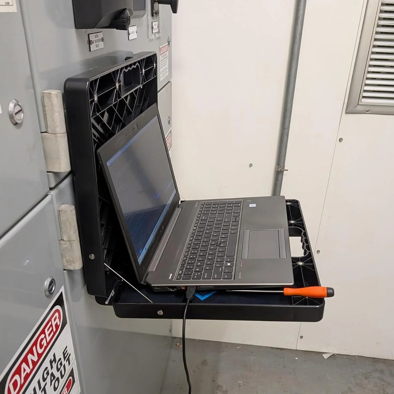 پایه لپ‌تاپ مغناطیسی جدید، میز کار قابل حمل با 4 آهنربای فوق‌العاده قوی، با تحمل وزن 20 کیلوگرم، مناسب برای اتاق تجهیزات الکترونیکی، تعمیرات ارتباطی، تعمیرات تجهیزات گرمایشی و سرمایشی