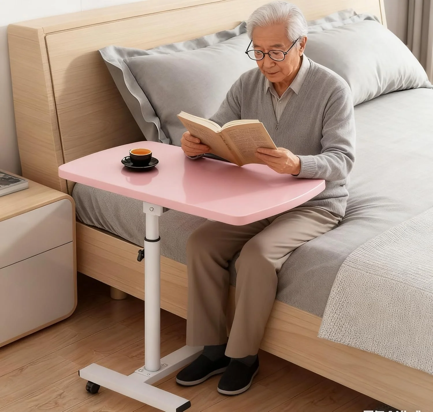 میز لپ تاپ HALAYAYA، پایه کامپیوتر قابل تنظیم، بالابر و چرخان برای خانه و دفتر، میز کنار تختی متحرک با چرخ، میز کنار مبل با 4 چرخ، میز قهوه (صورتی 55 * 32)