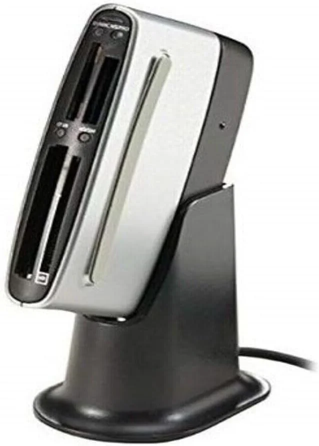 کارت خوان/نویسنده پرسرعت USB 2.0 هشت در یک سن‌دیسک مدل SDDR-88-A15 (بسته خرده فروشی)