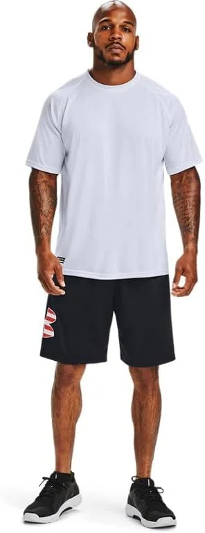 شلوارک ورزشی مردانه آندر آرمور مدل Freedom Tech با لوگو شلوارک ورزشی مردانه آندر آرمور مدل Freedom Tech با لوگو