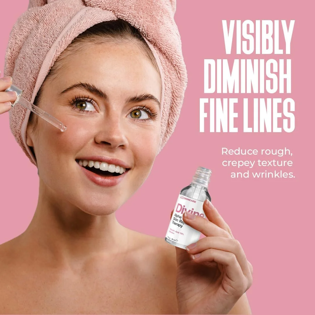 لایه بردار شیمیایی حرفه ای گلیکولیک اسید 70% Divine Derriere - لایه بردار قوی آلفا هیدروکسی اسید برای جای زخم آکنه، چروک، خطوط ریز و لکه های قهوه ای. 30 میلی لیتر لایه بردار شیمیایی حرفه ای گلیکولیک اسید 70% Divine Derriere - لایه بردار قوی آلفا هیدروکسی اسید برای جای زخم آکنه، چروک، خطوط ریز و لکه های قهوه ای. 30 میلی لیتر