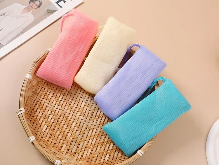 2 عدد کیسه توری فوم ساز 6 لایه لایه بردار، فوق العاده نرم و فوم ساز سریع برای شستشوی صورت، کیسه توری صابون با بند کشی (صورتی)