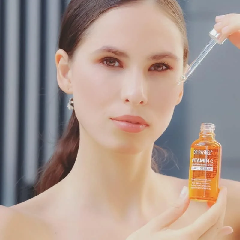 سرم صورت روشن کننده و ضد پیری ویتامین C دکتر راشل سرم صورت روشن کننده و ضد پیری ویتامین C دکتر راشل