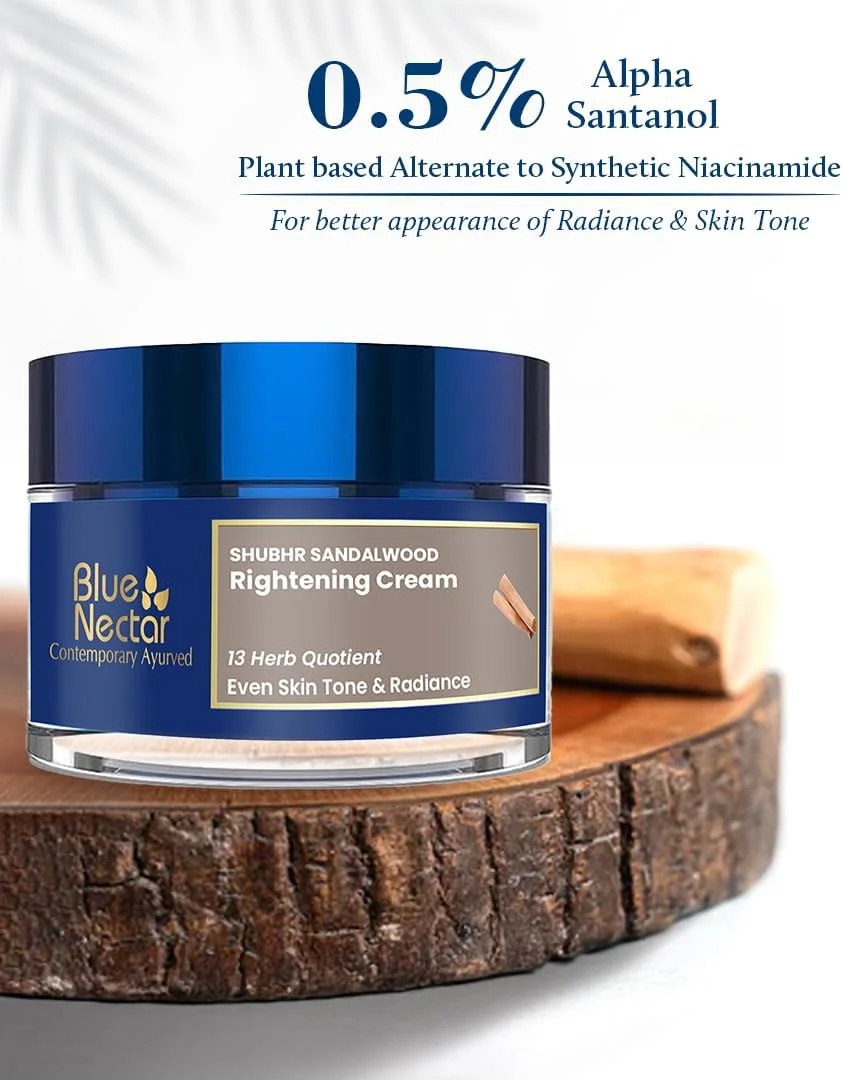 کرم روشن کننده و درخشان کننده پوست چوب صندل آیورودیک بلو نکتار | مرطوب کننده برای استفاده روزانه بانوان | کرم صورت زنانه با محافظت در برابر آفتاب (13 گیاه 50 گرم)