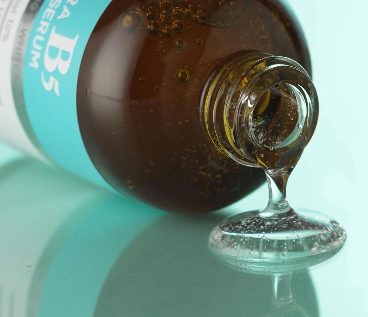 سرم ویتامین B5 پریت اسکین PS حاوی نیاسینامید 10% و هیالورونیک اسید 10% برای آبرسانی و بافت نرم پوست مناسب انواع پوست 50 میلی لیتر