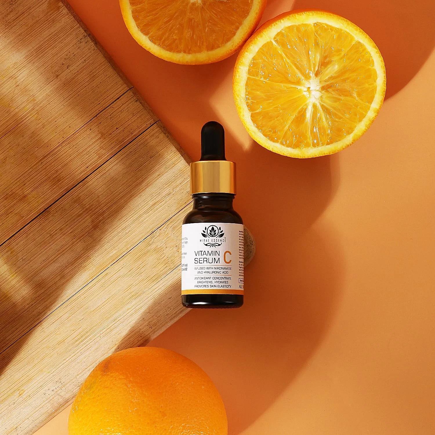 سرم صورت ویتامین C | نیاسینامید و هیالورونیک اسید | روشن کننده و آبرسان | کاهش لکه های تیره و رنگدانه | ضد پیری | برای پوست درخشان | انواع پوست | 15 میلی لیتر