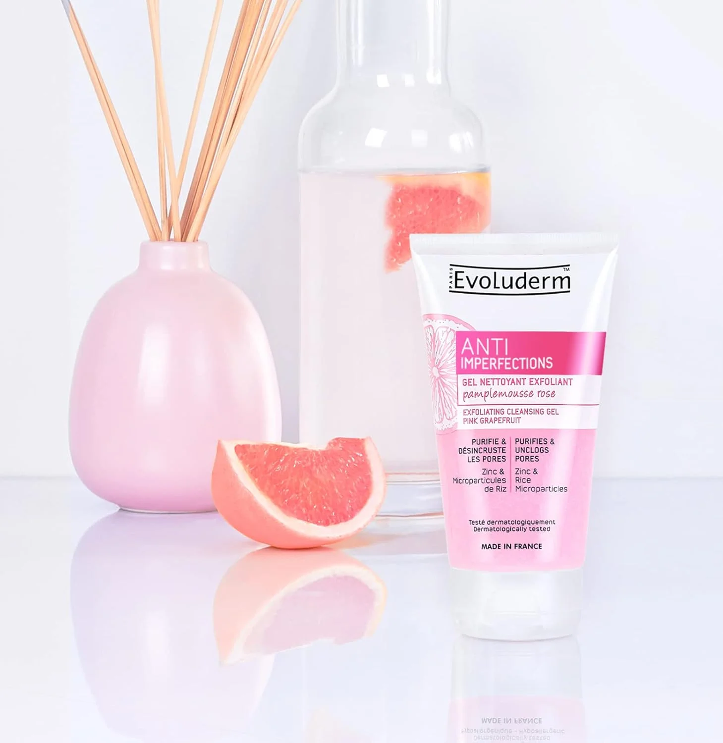 ژل پاک کننده لایه بردار ضد جوش Evoluderm حجم 150 میلی لیتر ژل پاک کننده لایه بردار ضد جوش Evoluderm حجم 150 میلی لیتر