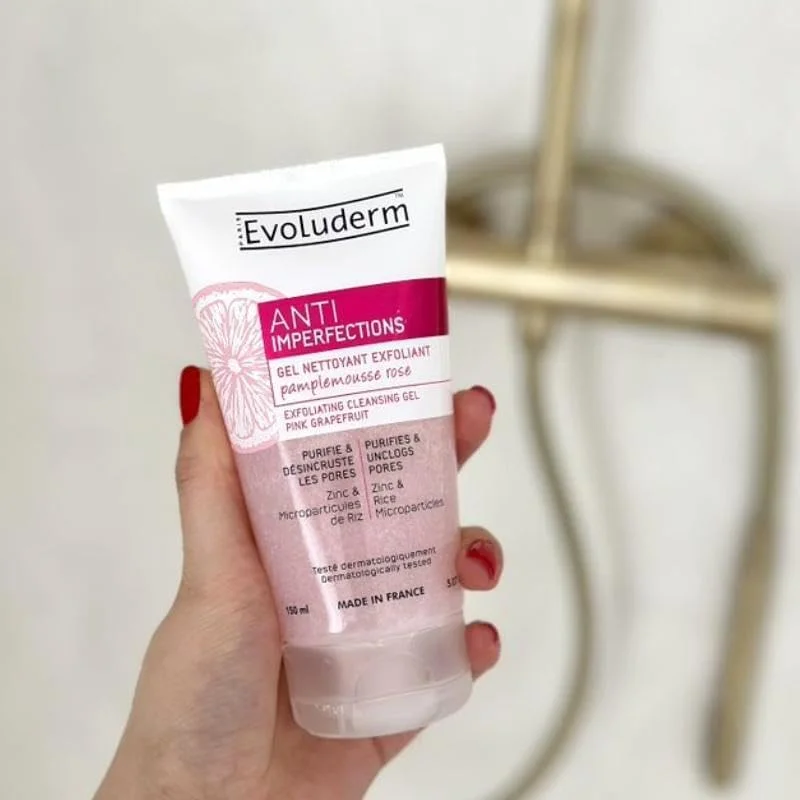 ژل پاک کننده لایه بردار ضد جوش Evoluderm حجم 150 میلی لیتر ژل پاک کننده لایه بردار ضد جوش Evoluderm حجم 150 میلی لیتر