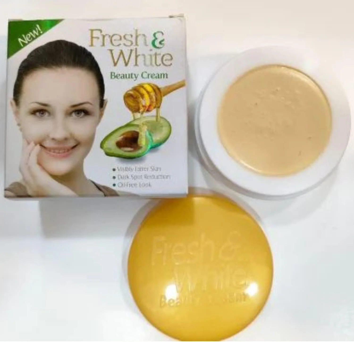 کرم زیبایی فرش اند وایت اورجینال 30 گرمی، از بین برنده حلقه های تیره و آکنه روی پوست، روشن کننده صورت و بدن، مناسب برای آقایان و خانم ها، استفاده در شب، حاوی آووکادو و عسل