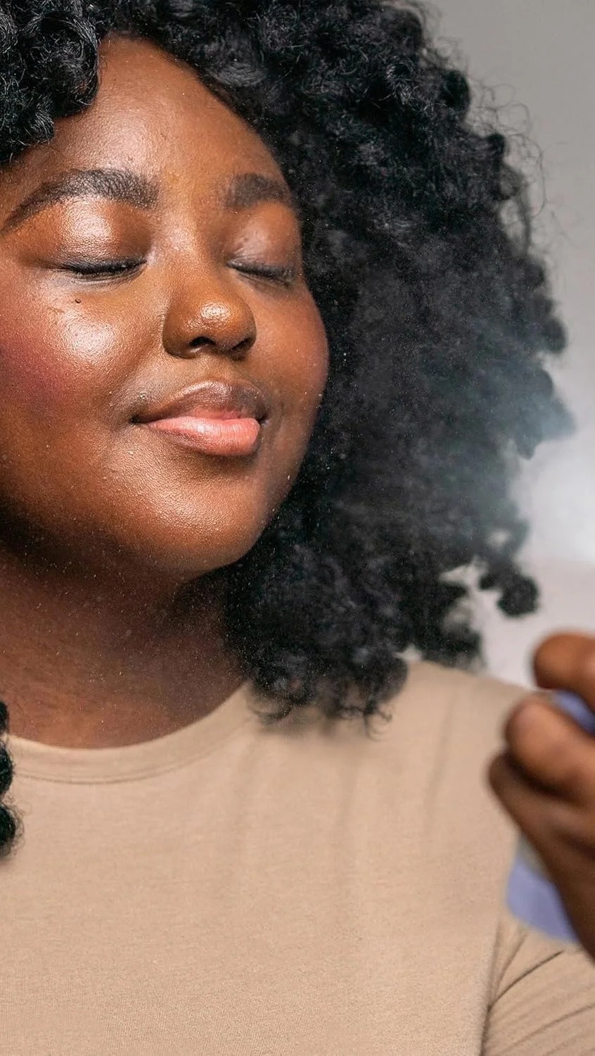 اسپری صورت ماریو بادسکو با آلوئه، بابونه و اسطوخودوس برای انواع پوست | مه صورت که آبرسانی می کند و تعادل و درخشندگی را باز می گرداند | 236 میلی لیتر