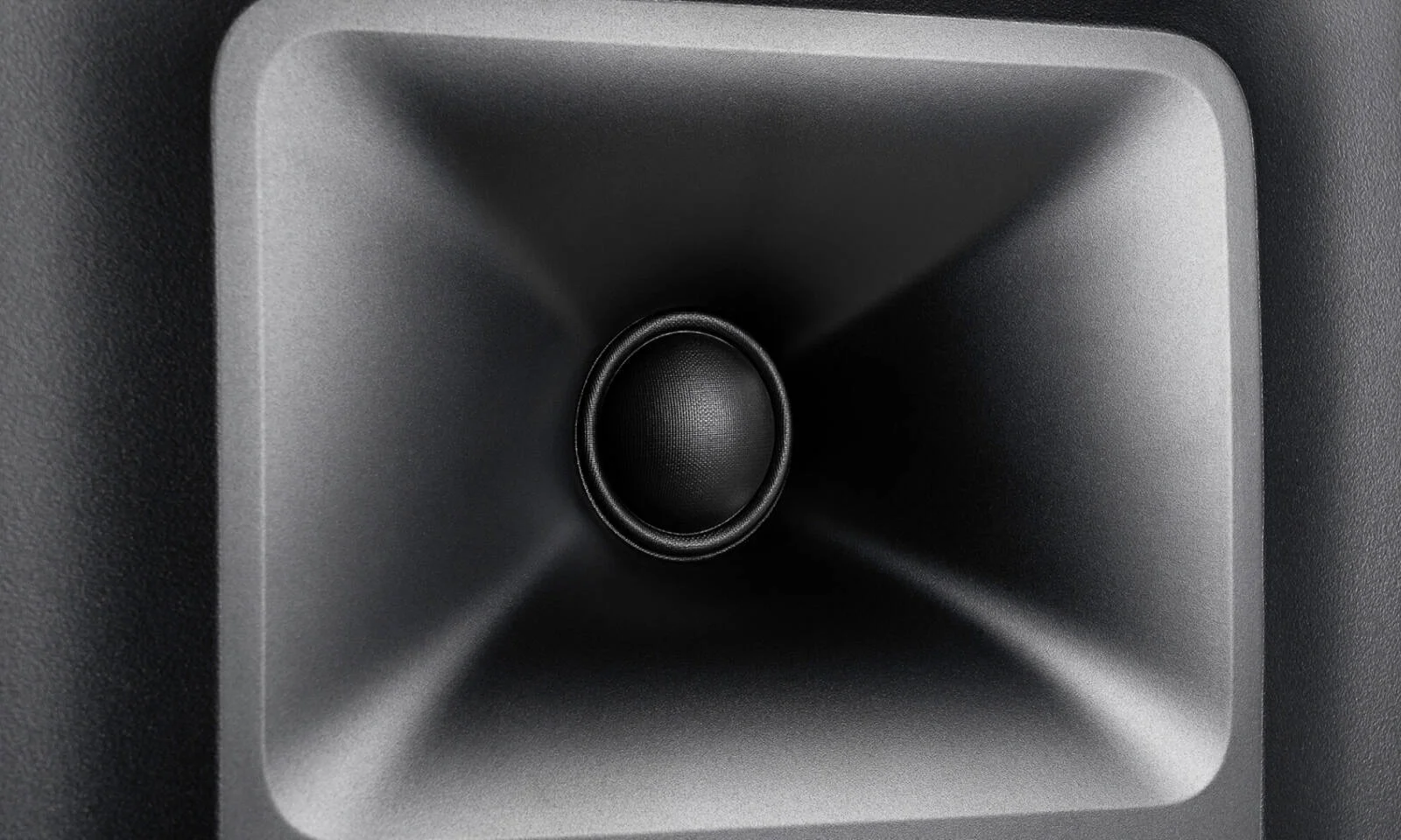 مانیتور استودیویی M-Audio Forty Sixty، اکتیو دو-آمپلی‌فایر 100 واتی، ووفر 6.5 اینچی، توییتر 1 اینچی، بلوتوث 5.3 و DSP، پاسخ فرکانسی 39 هرتز - 22 کیلوهرتز، 113dB SPL، مشکی | Forty Sixty