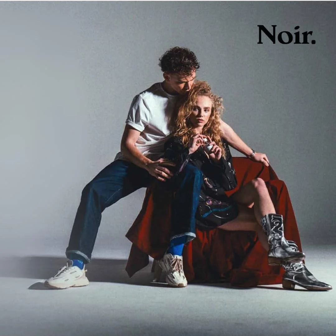 عطر مردانه NOIR E1 ادو پرفیوم - چیپر 50 میلی لیتر | انتخاب کسانی که می خواهند افسانه خود را خلق کنند عطر مردانه NOIR E1 ادو پرفیوم - چیپر 50 میلی لیتر | انتخاب کسانی که می خواهند افسانه خود را خلق کنند