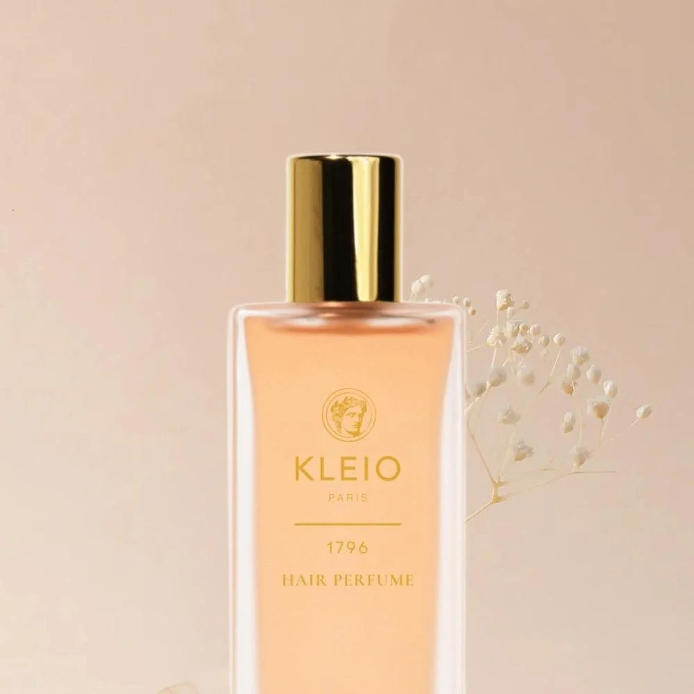 عطر مو 1796، 50 میلی لیتر، ادو پرفیوم، رایحه مرکباتی چوبی، ترنج و چوب کشمیر، унисекс، اسپری، فرمول سبک، مواد طبیعی، ماندگاری طولانی عطر مو 1796، 50 میلی لیتر، ادو پرفیوم، رایحه مرکباتی چوبی، ترنج و چوب کشمیر، унисекс، اسپری، فرمول سبک، مواد طبیعی، ماندگاری طولانی