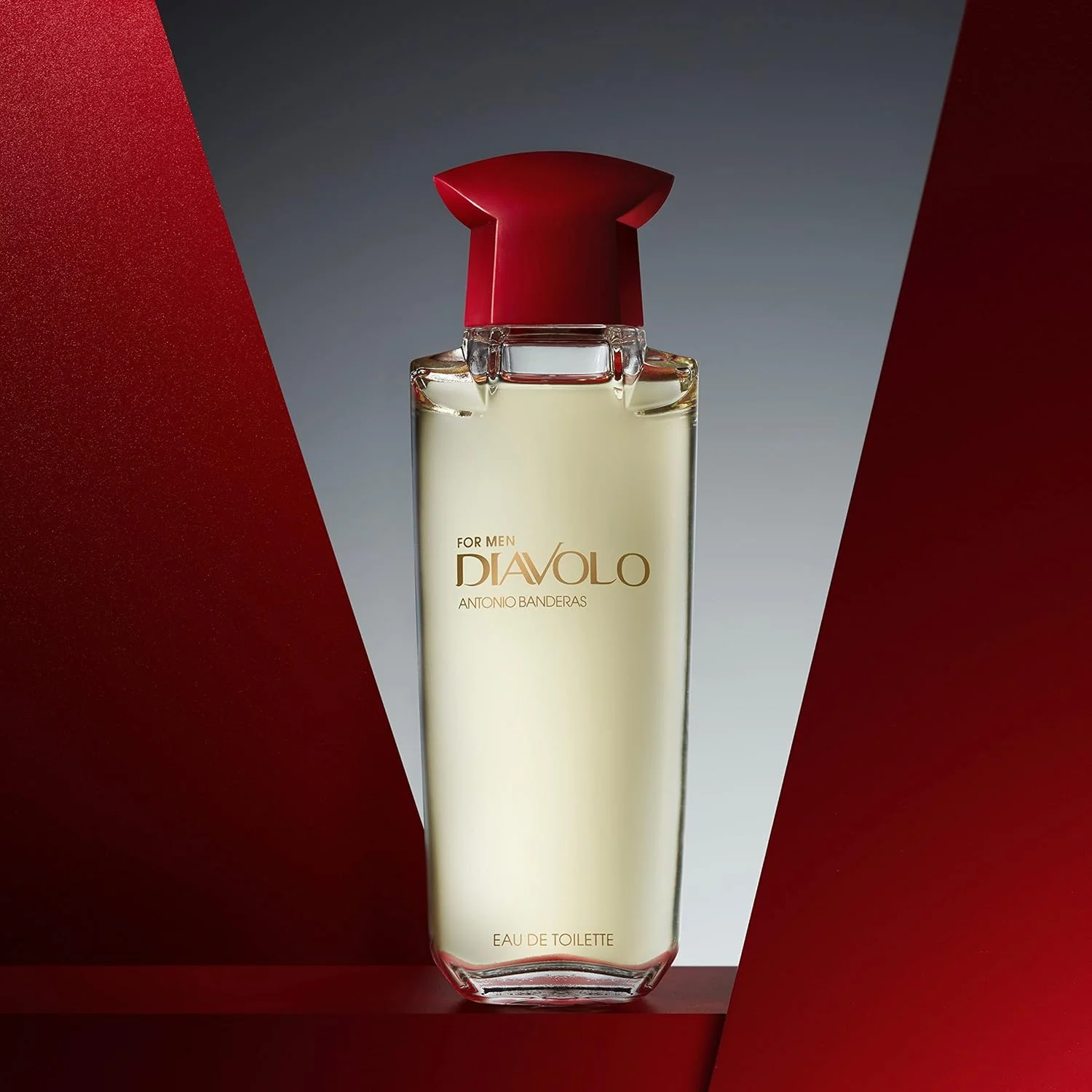 ادکلن مردانه آنتونیو باندراس - Diavolo Eau de Toilette - ماندگاری طولانی - رایحه ای زنانه، جذاب و رمانتیک - نت های میوه ای، گلی و وانیلی - ایده آل برای استفاده روزانه - 100 میلی لیتر