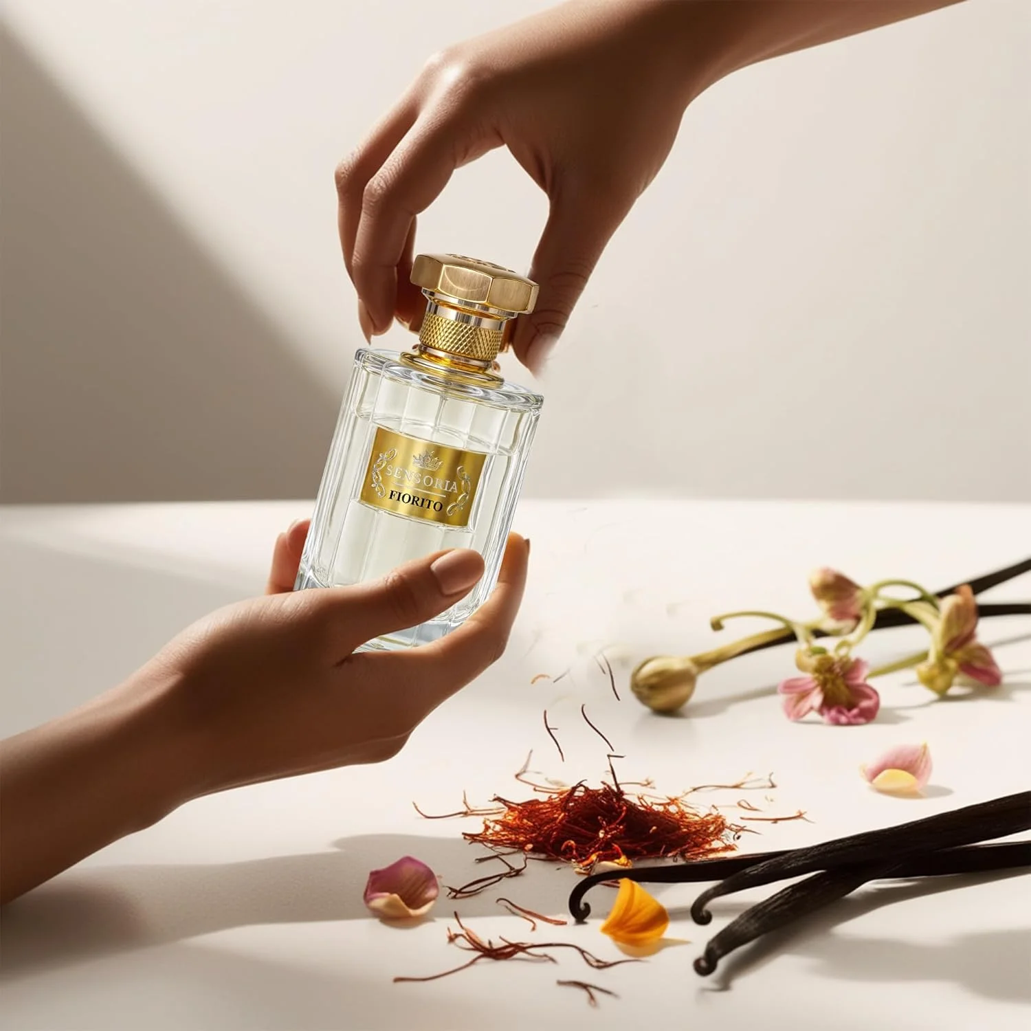 عطر ادکلن سنسوریا فیوریتو اکستریت د پرفیوم 100 میلی لیتر | عطر ایتالیایی ماندگار унисекс | عطرهای نیش برای آقایان و بانوان | رایحه گلی ظریف برای تمام مناسبت ها | عطور نسائیه | عطور للرجال