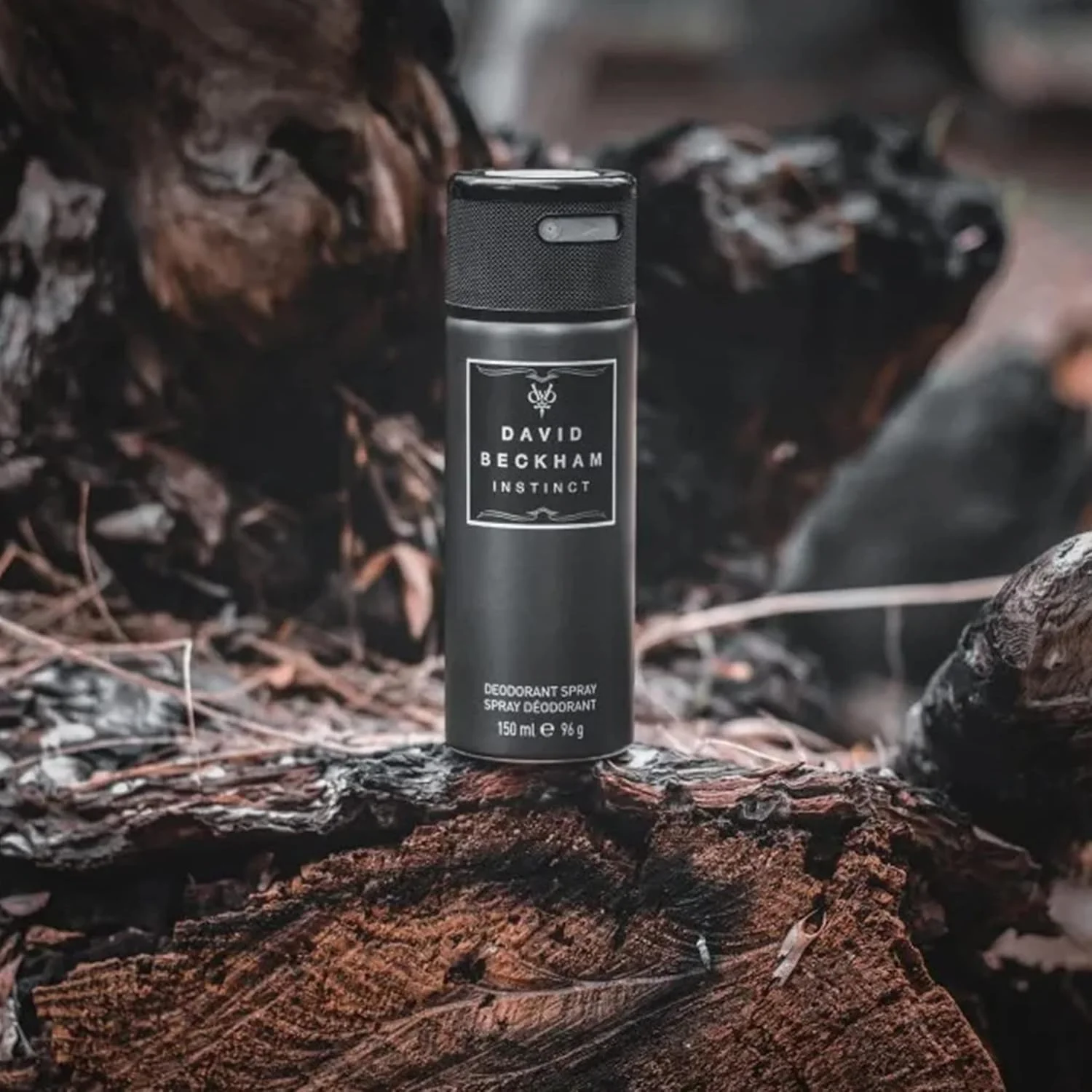 اسپری خوشبو کننده بدن مردانه دیوید بکهام اینستینکت، عطر مرکباتی فوژه، رایحه جذاب و پویا، قوطی مشکی شیک 150 میلی لیتر (5 اونس)