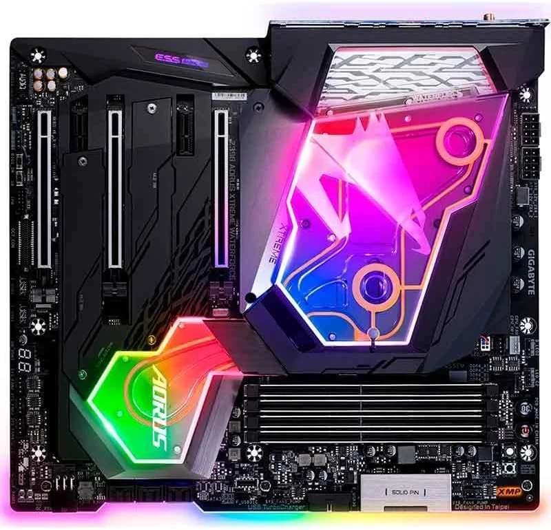 مادربرد GIGABYTE Z390 AORUS XTREME WATERFORCE (اینتل LGA1151/Z390/E-ATX/Monoblock یکپارچه/3xM.2 Thermal Guard/Onboard Intel CNVI 802.11ac 2x2 Wave 2 Wi-Fi/ESS Sabre DAC)