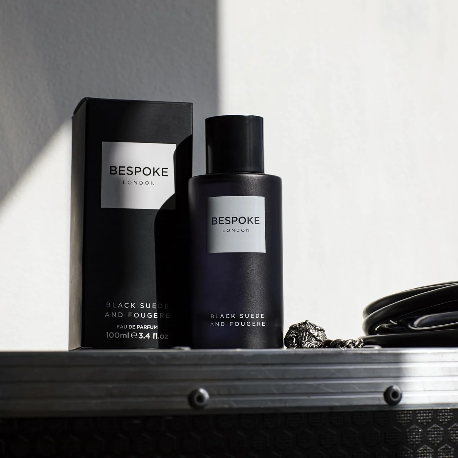 ادکلن مردانه بِسپوک لندن Black Suede & Fougère Eau De Parfum | ۱۰۰ میلی لیتر | رایحه ای ملایم، معطر و مردانه | ماندگاری طولانی و رایحه ای شیک