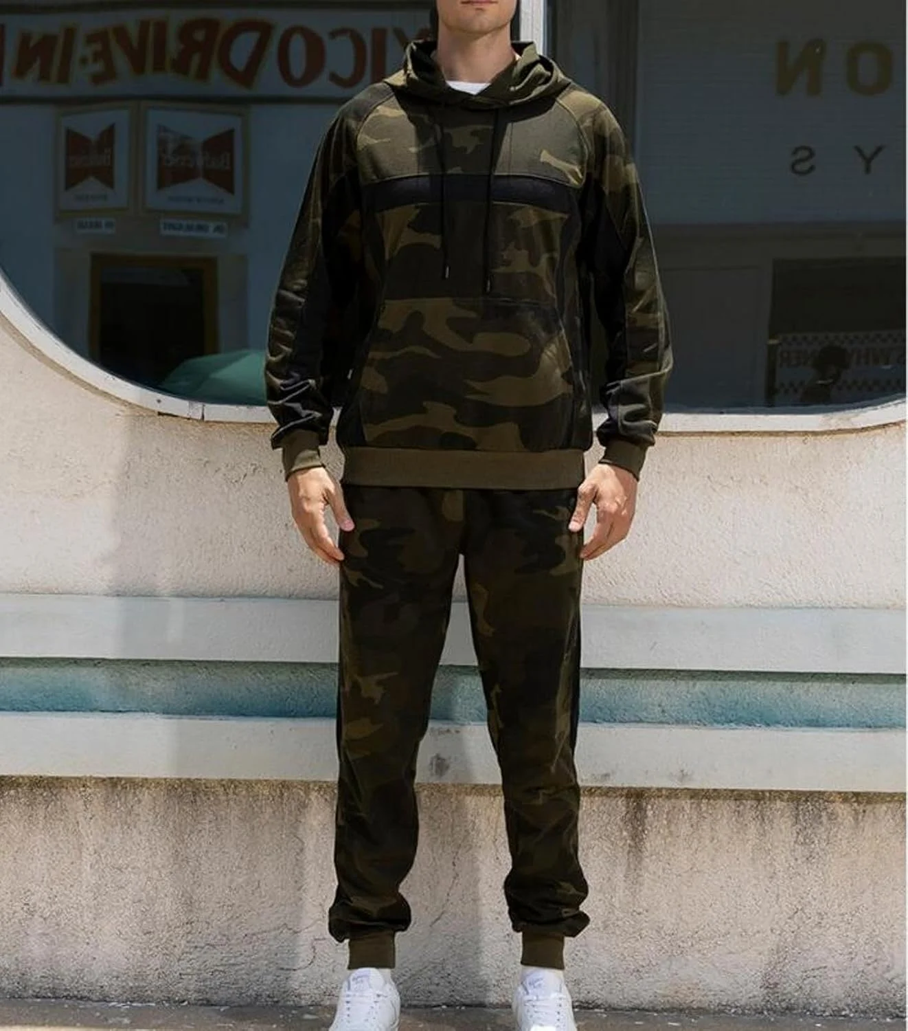 ست گرمکن مردانه، طرح استتار، هودی و شلوار ورزشی دو تکه ست گرمکن مردانه، طرح استتار، هودی و شلوار ورزشی دو تکه