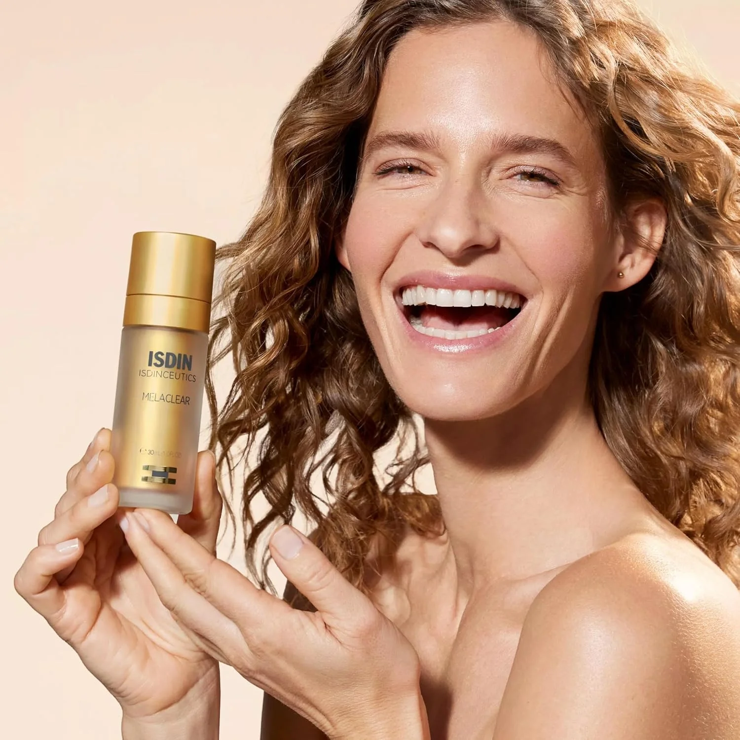 سرم صورت ضد لک ایسدین ایسدینسئوتیکس ملاکلیر، کاهش 71 درصدی لک ها و نتایج قابل مشاهده در 14 روز، 30 میلی لیتر