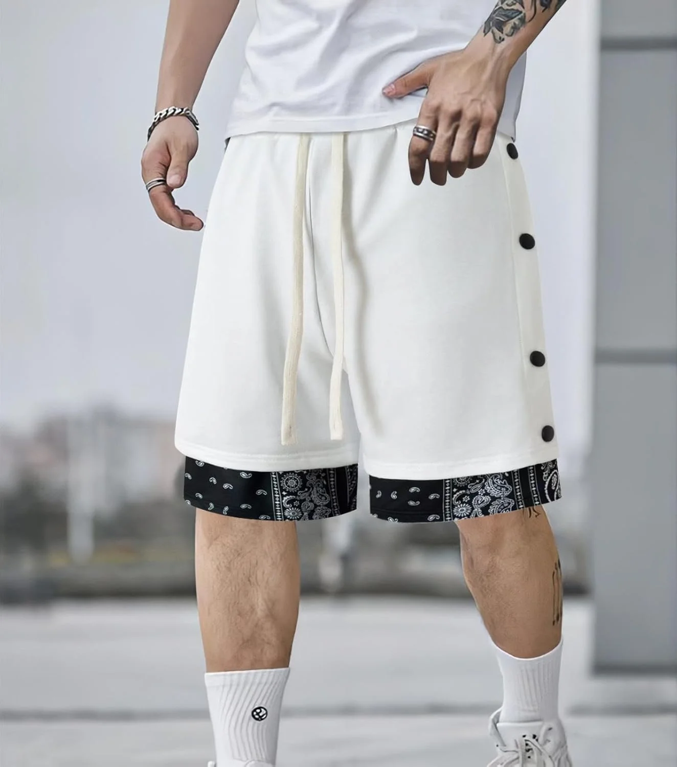 شلوارک مردانه دکمه دوبل با پنل های شیک کناری، شلوارک تمرینی ورزشی نوجوانان با کمر کشی و بند دار