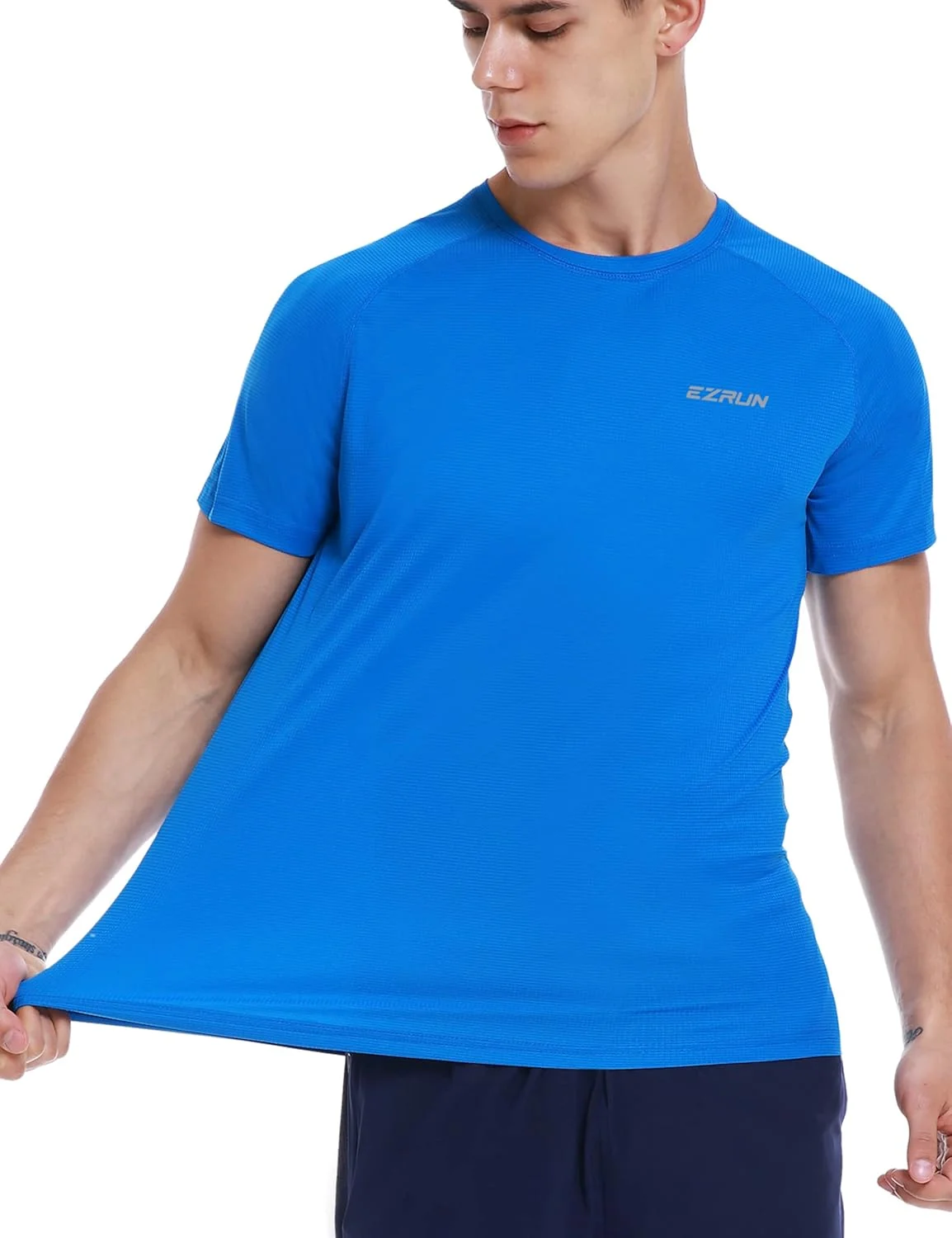 تی‌شرت ورزشی مردانه با قابلیت خشک شدن سریع و جذب رطوبت، آستین کوتاه، مناسب تمرین و دویدن