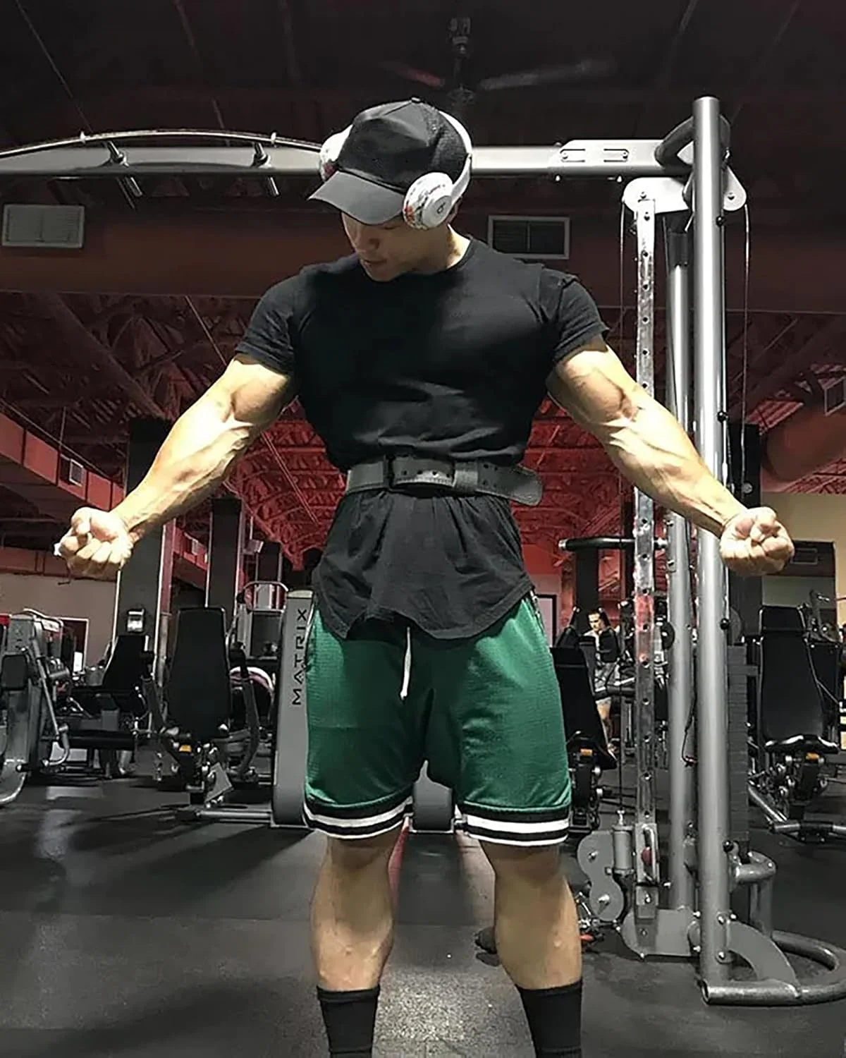 شلوارک ورزشی مردانه DIOTSR، مناسب بسکتبال، دویدن، تمرینات ورزشی باشگاه، دارای جیب زیپ‌دار