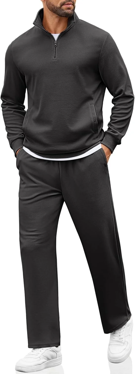 ست دو تکه مردانه شامل پلیور زیپ‌دار یک‌چهارم و شلوار گرمکن پا گشاد، ست ورزشی