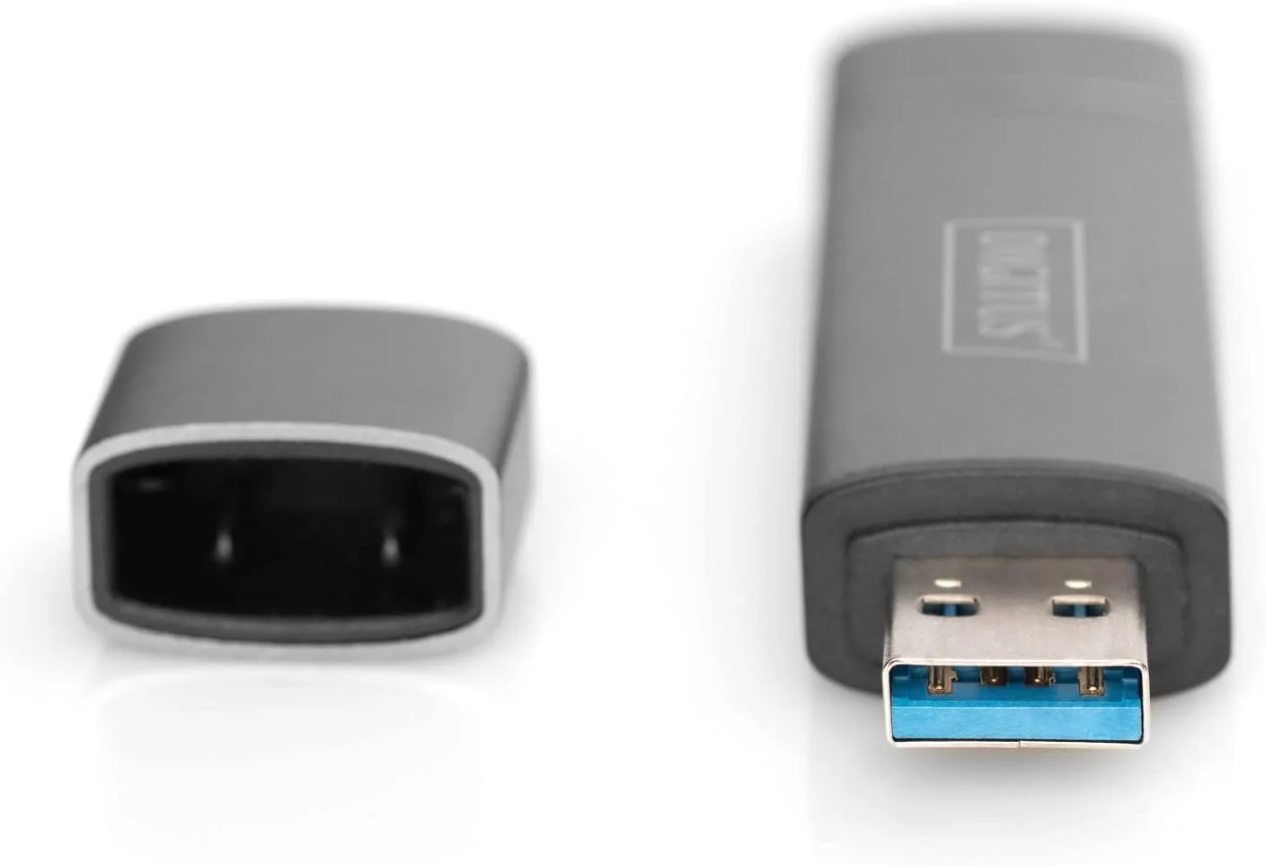 کارت خوان دوگانه DIGITUS با هاب - USB-A و USB-C - کارت خوان SD و Micro-SD - هاب USB 3.0 تک پورت - خاکستری