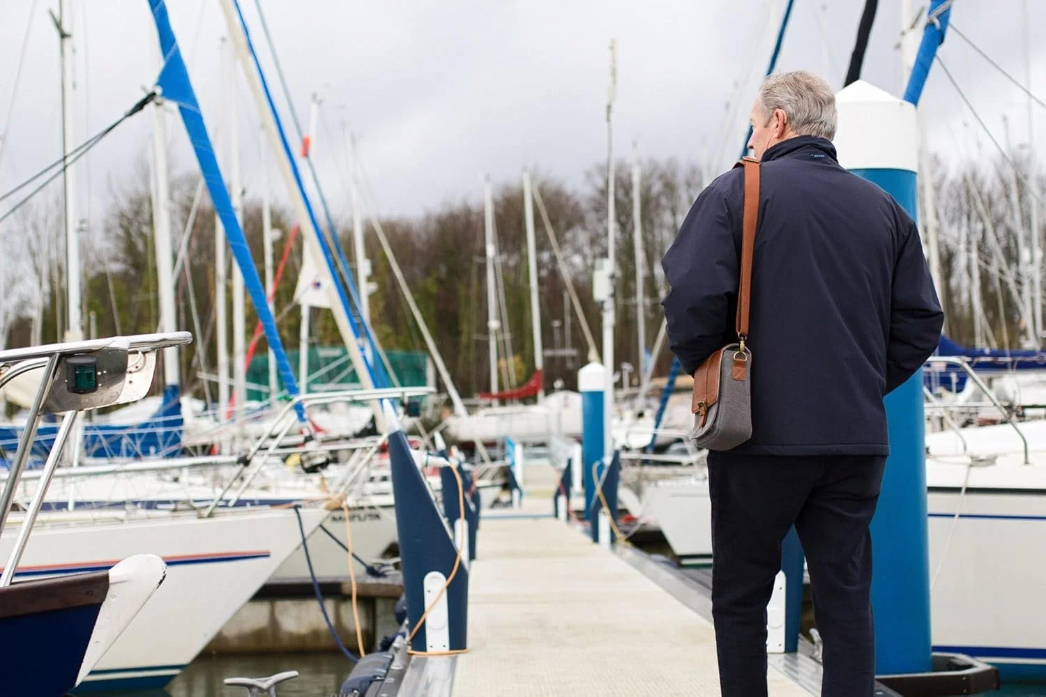 کیف دوربین دوچشمی پراکتیکا مدل PRA188 Heritage - جنس برزنت