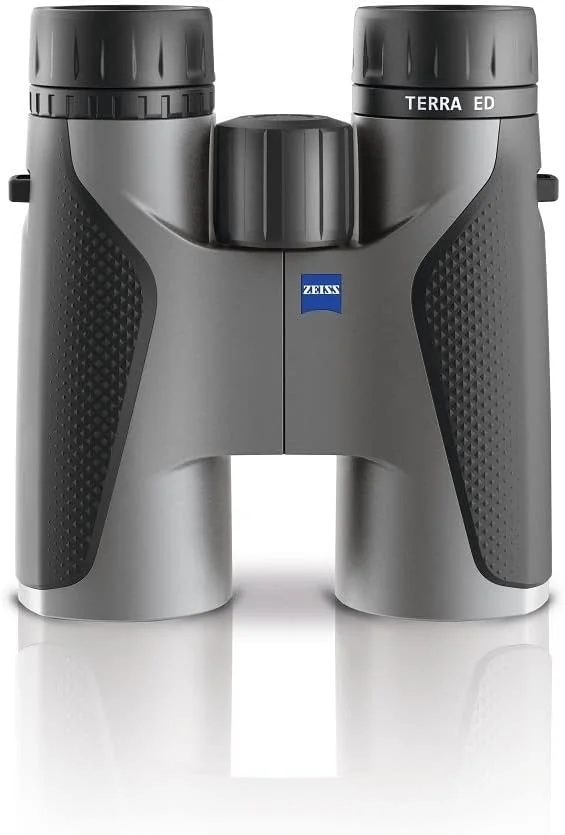 دوربین شکاری زایس Terra ED 8x42 ضد آب، با فوکوس سریع و شیشه پوشش‌دار برای وضوح مطلوب در همه شرایط آب و هوایی برای تماشای پرندگان، شکار و گشت و گذار، خاکستری